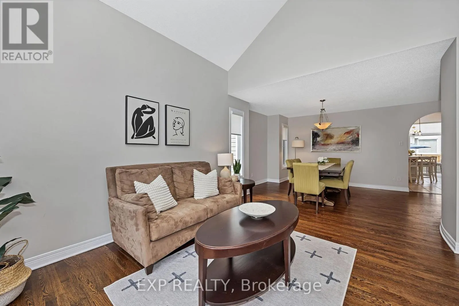 3722 MOUNTAIN MEADOWS CRESCENT N