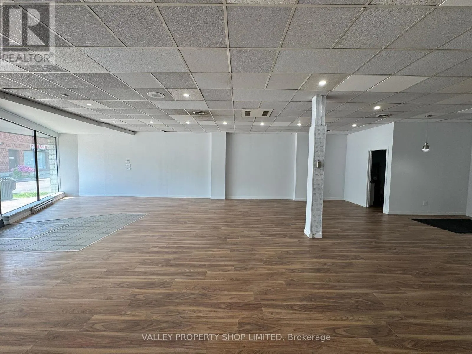 213 PEMBROKE STREET W