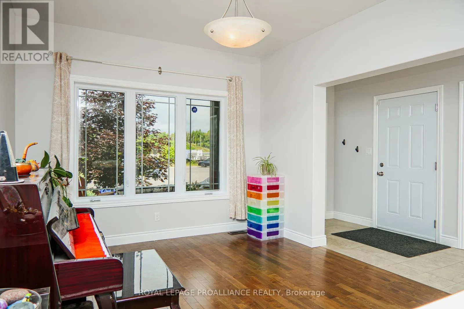 14 PIER DRIVE