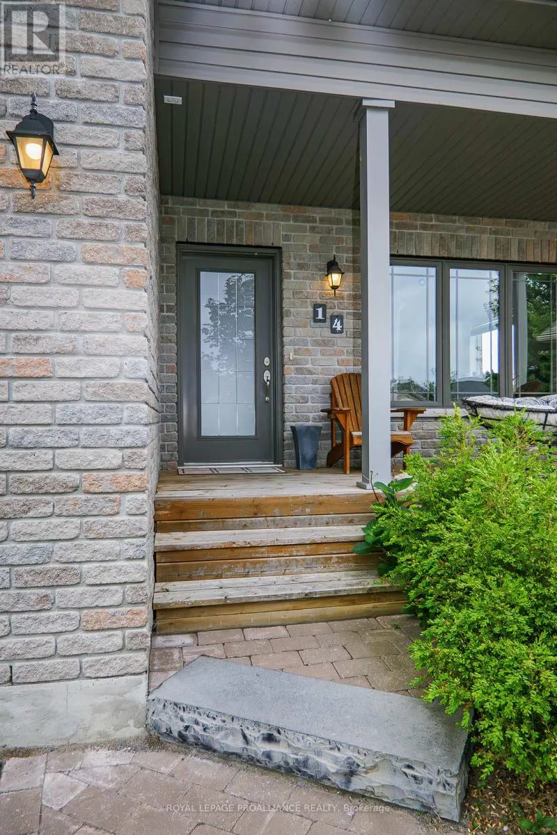 14 PIER DRIVE