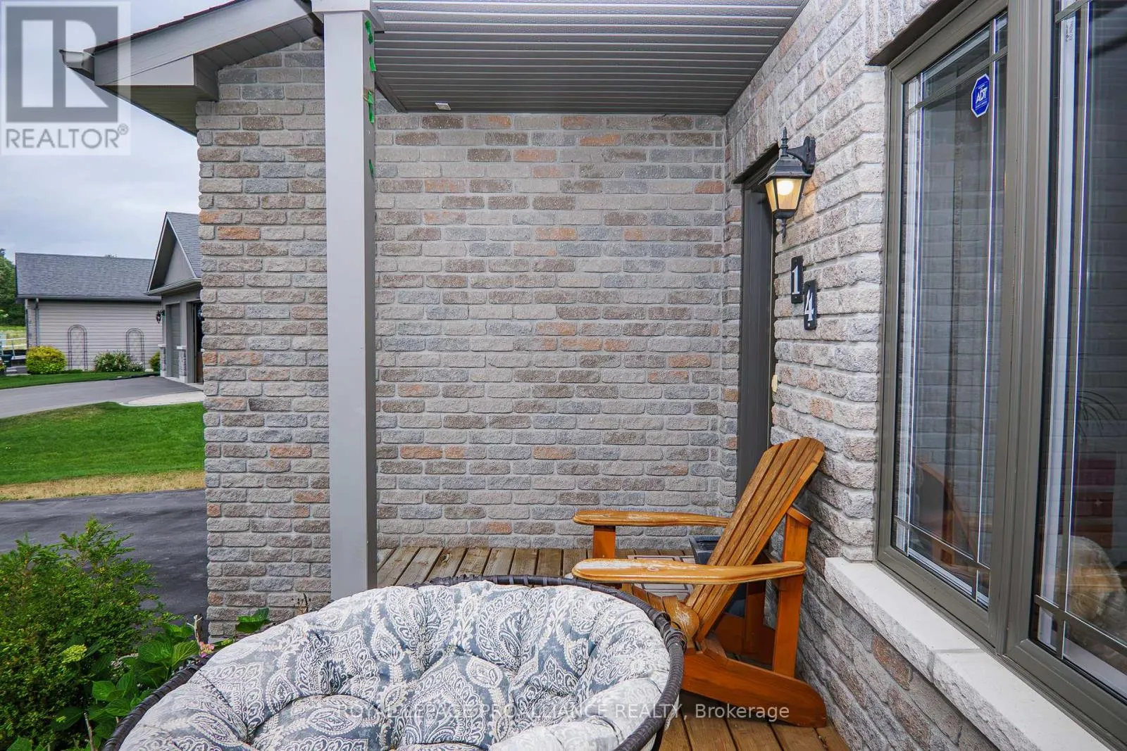 14 PIER DRIVE