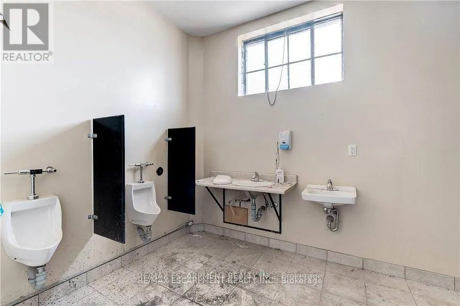 8 - 111 SHERWOOD DRIVE