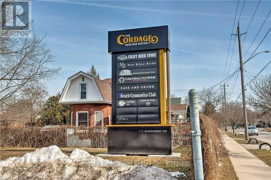 8 - 111 SHERWOOD DRIVE