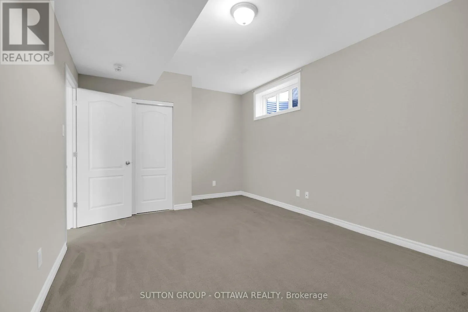 809 CARNELIAN CRESCENT