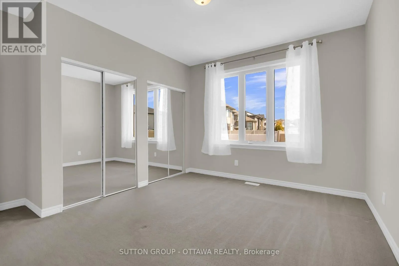 809 CARNELIAN CRESCENT