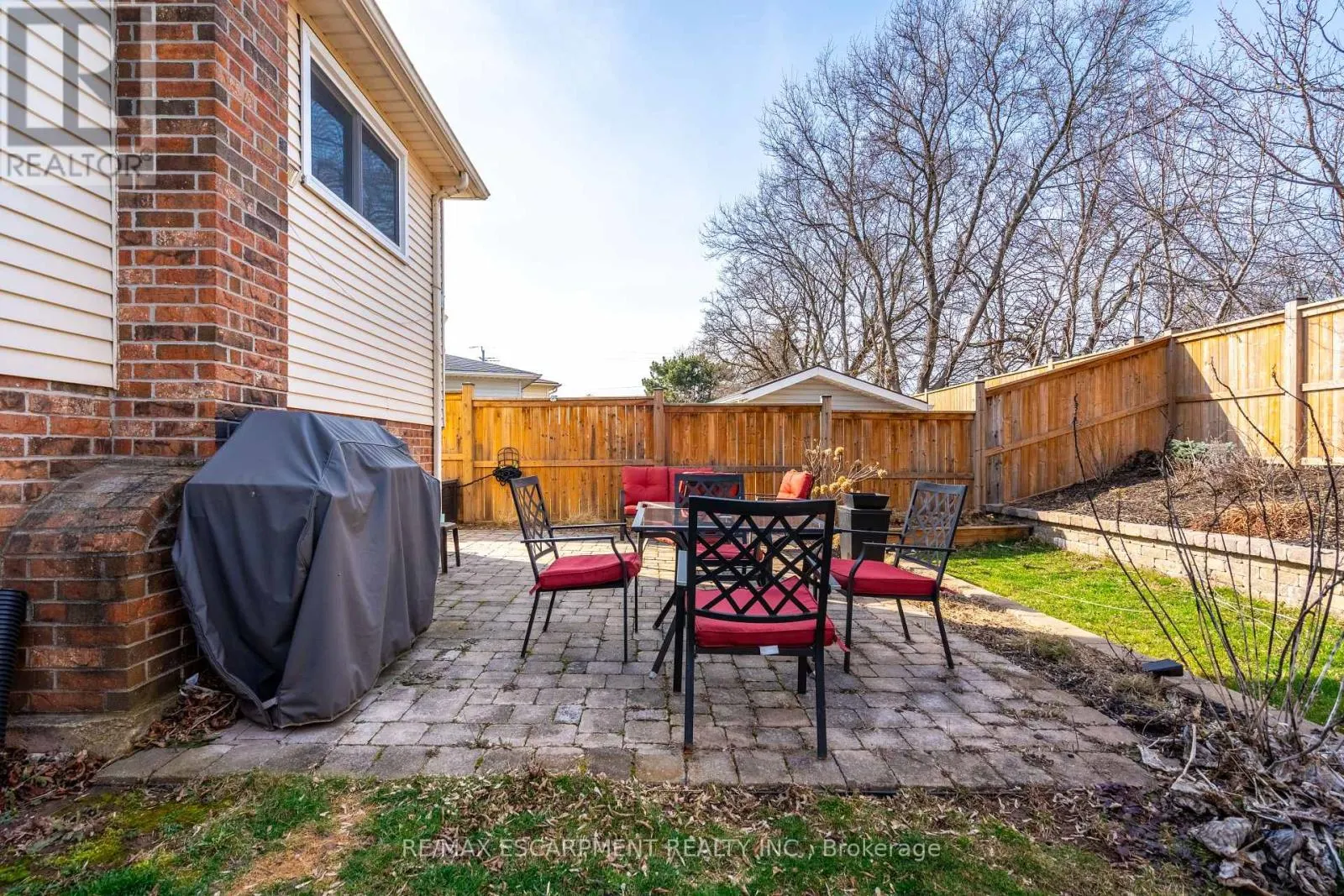 84 SANDRA CRESCENT