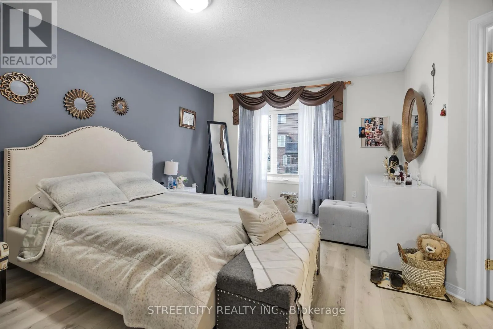 1 - 1320 SAVANNAH DRIVE, #1
