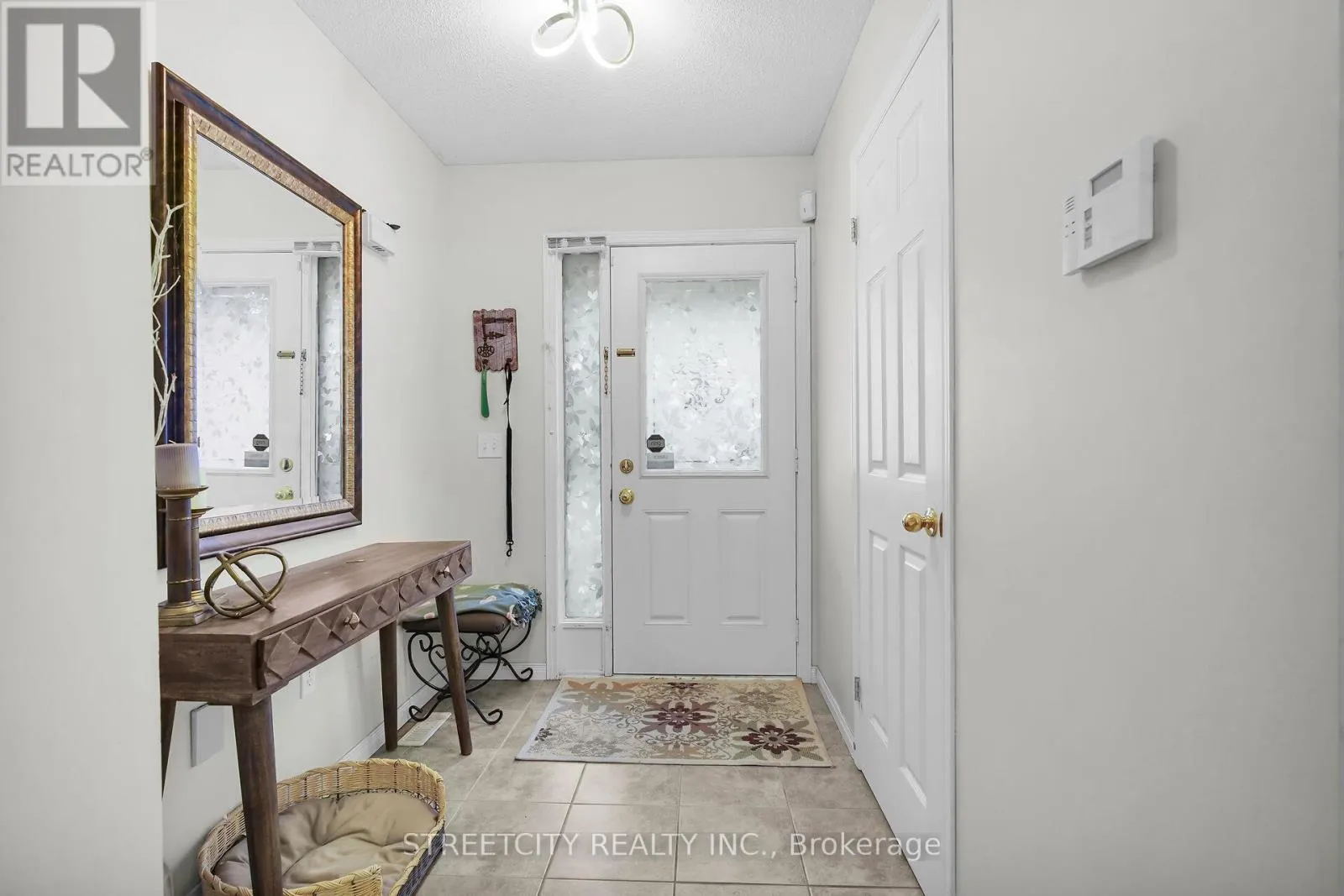1 - 1320 SAVANNAH DRIVE, #1