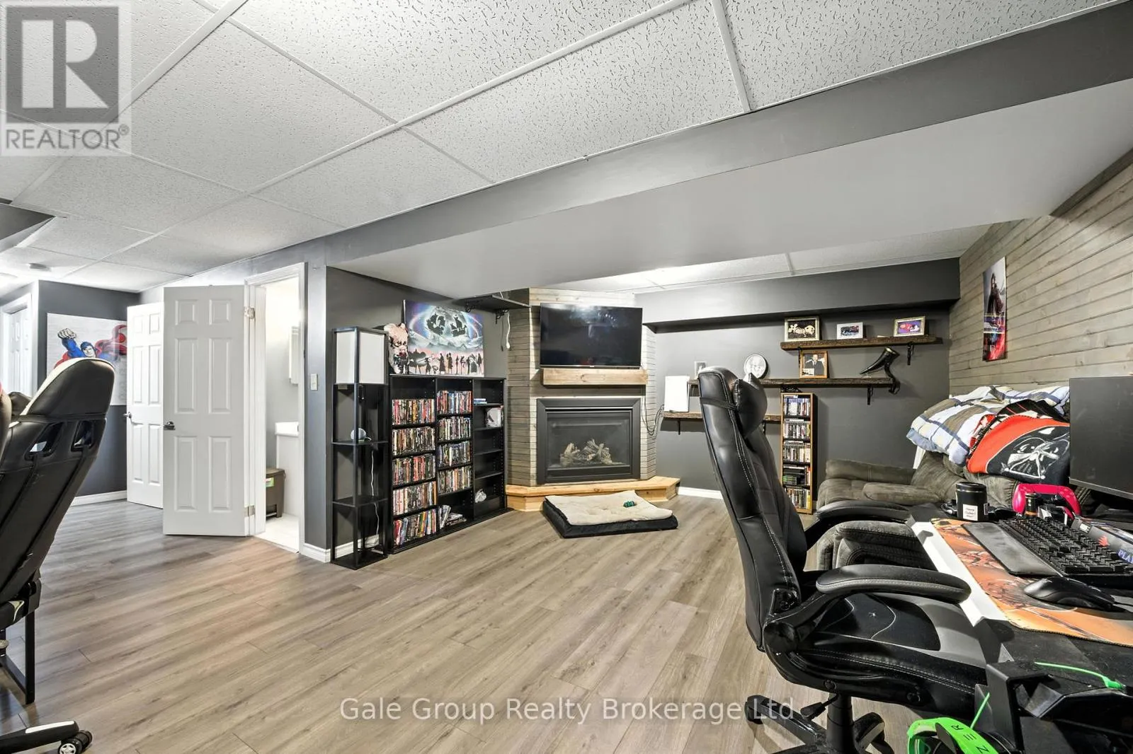 1030 PEARSON DRIVE