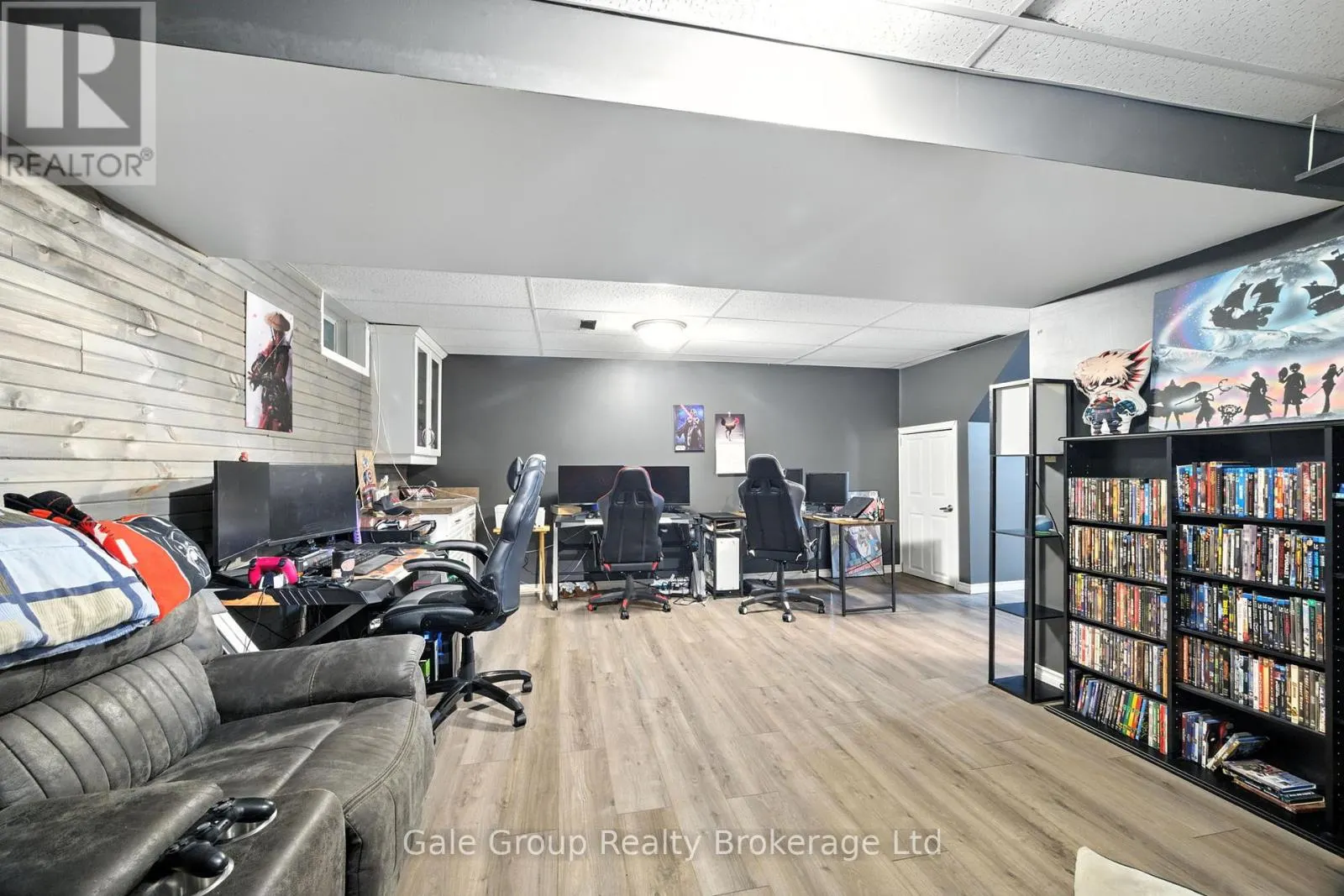 1030 PEARSON DRIVE