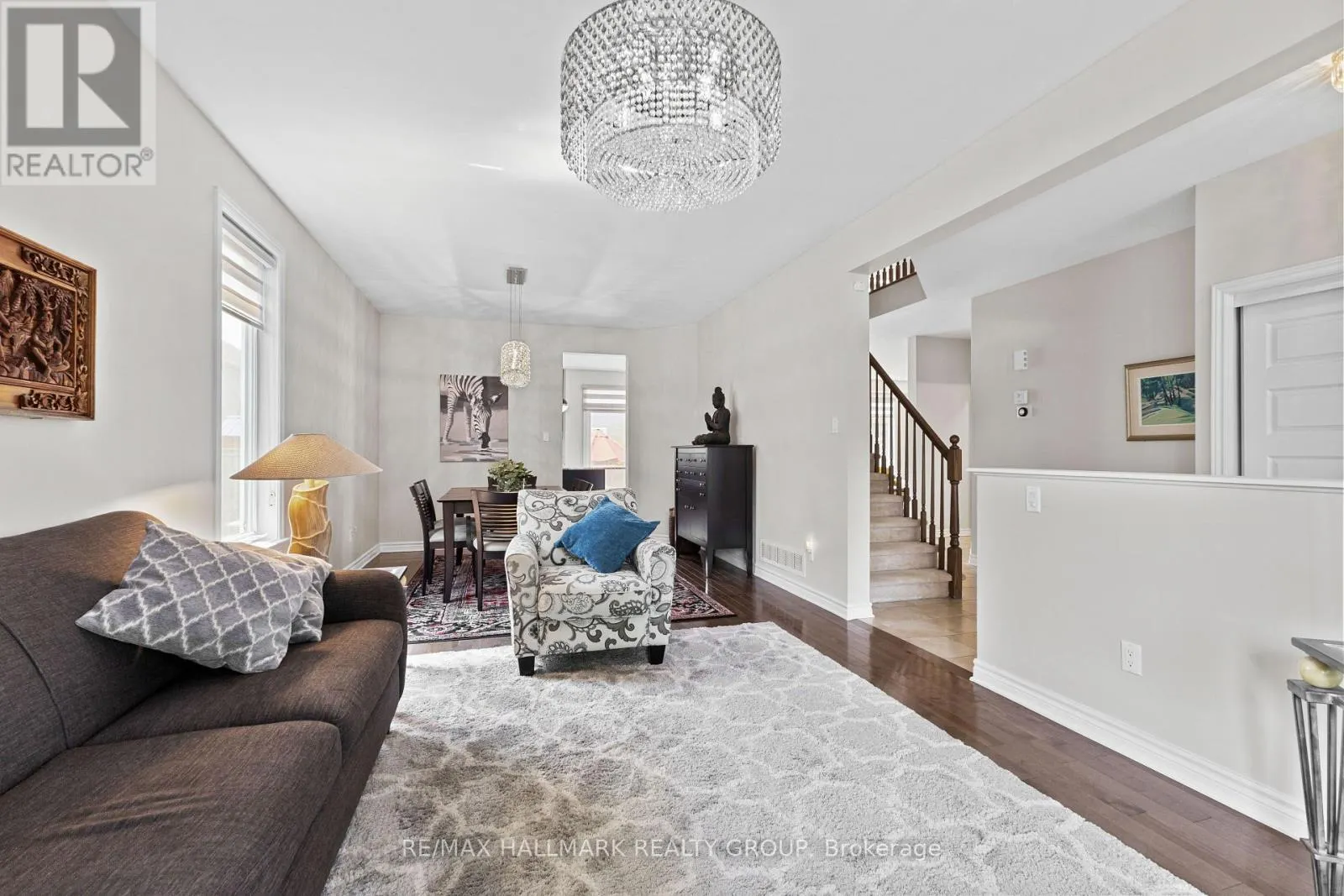 112 GRACEWOOD CRESCENT