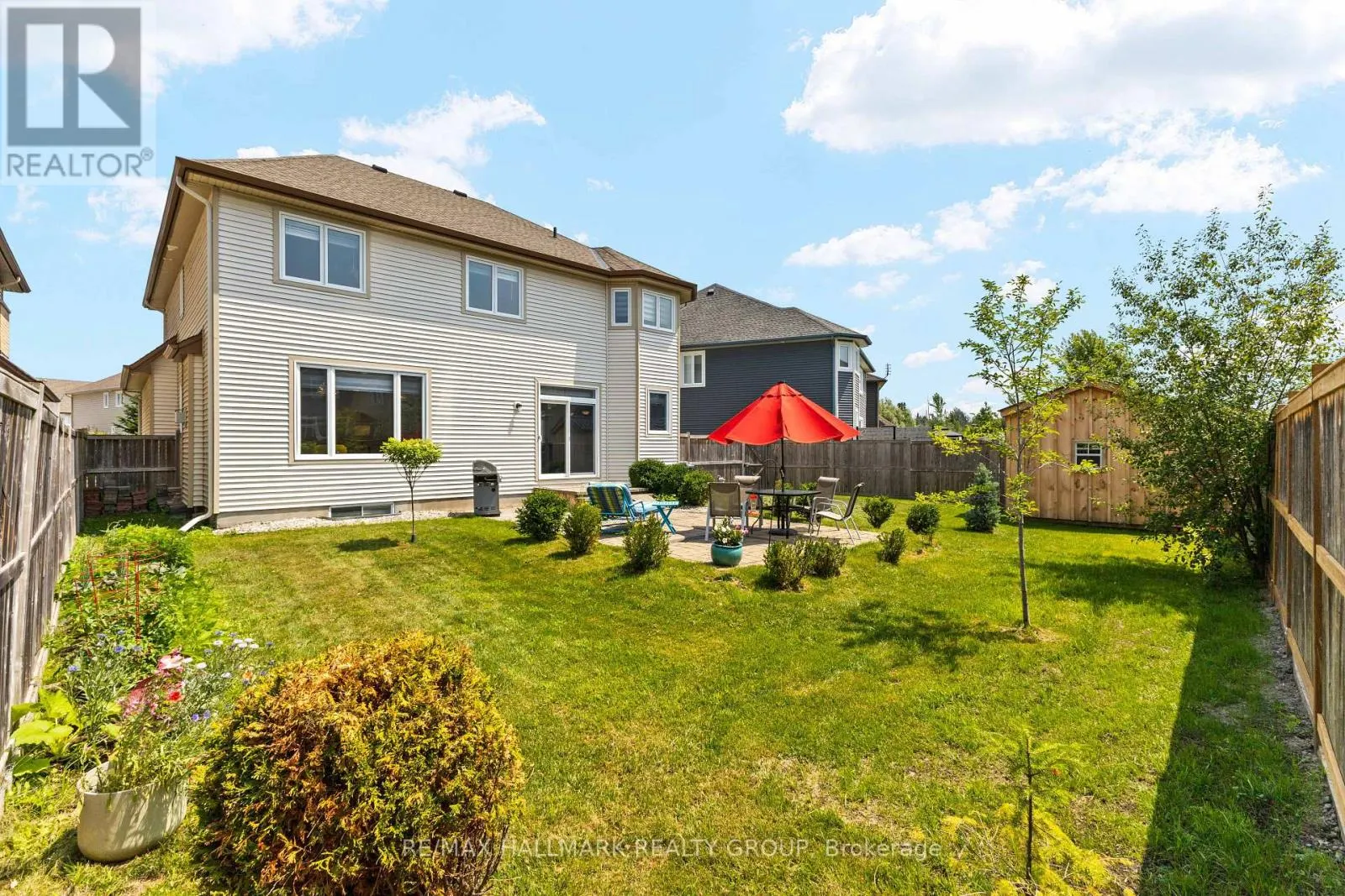 112 GRACEWOOD CRESCENT