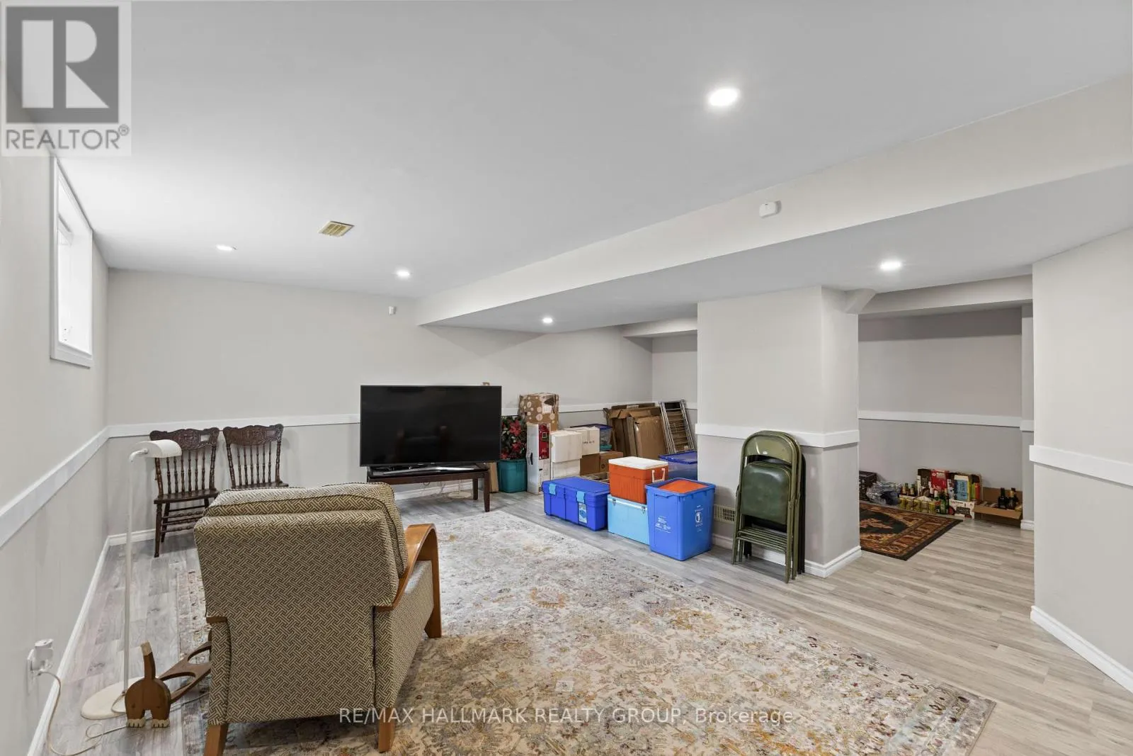 112 GRACEWOOD CRESCENT