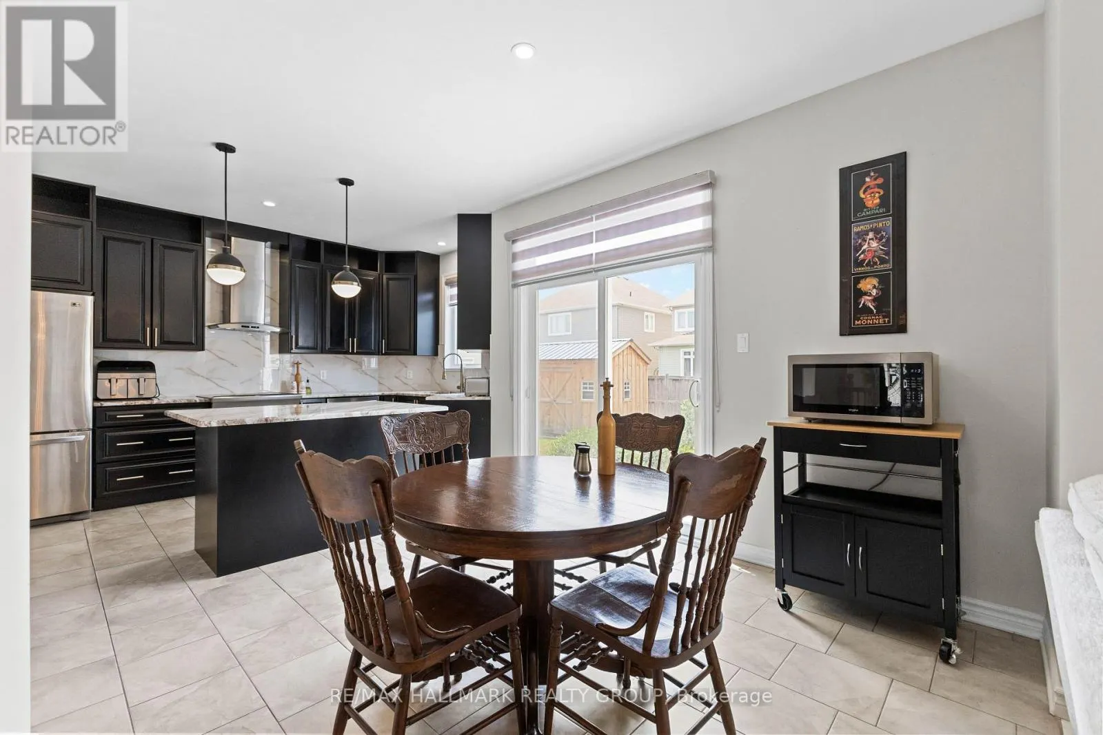 112 GRACEWOOD CRESCENT