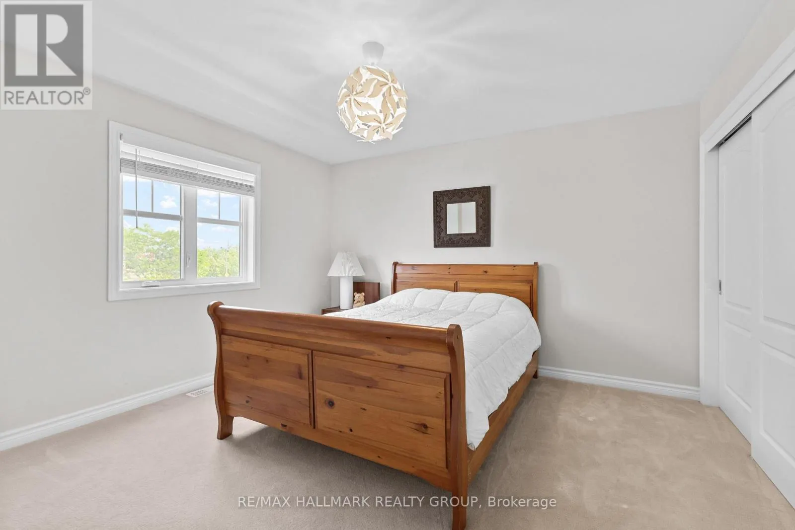 112 GRACEWOOD CRESCENT