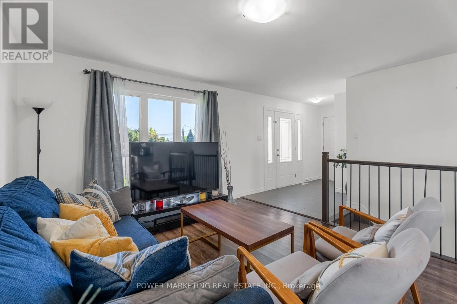 11 MADELEINE PLACE
