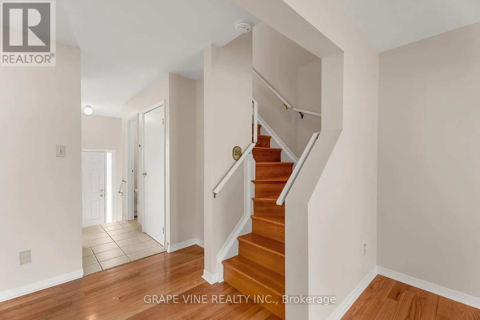 31 - 2671 PIMLICO CRESCENT