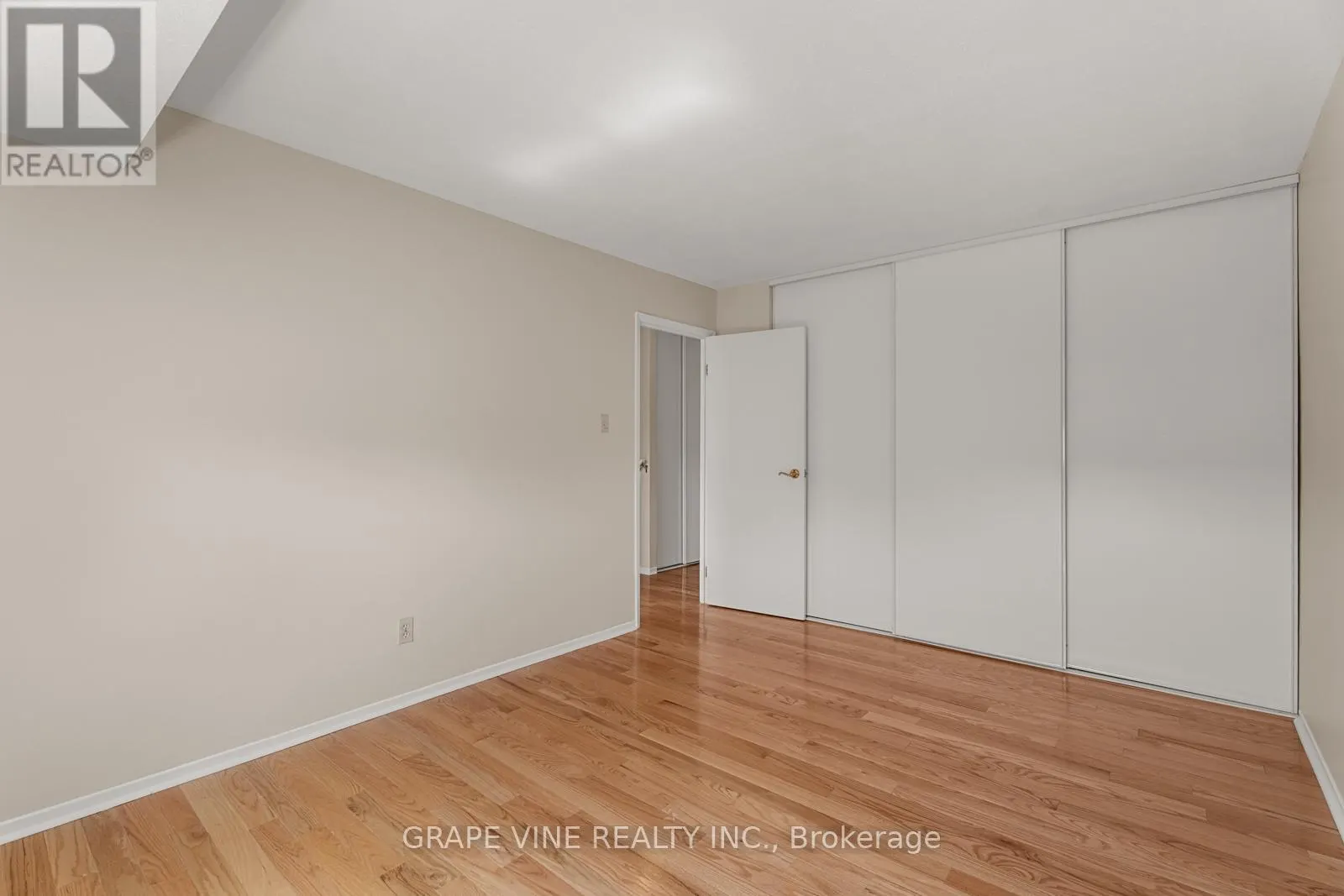 31 - 2671 PIMLICO CRESCENT