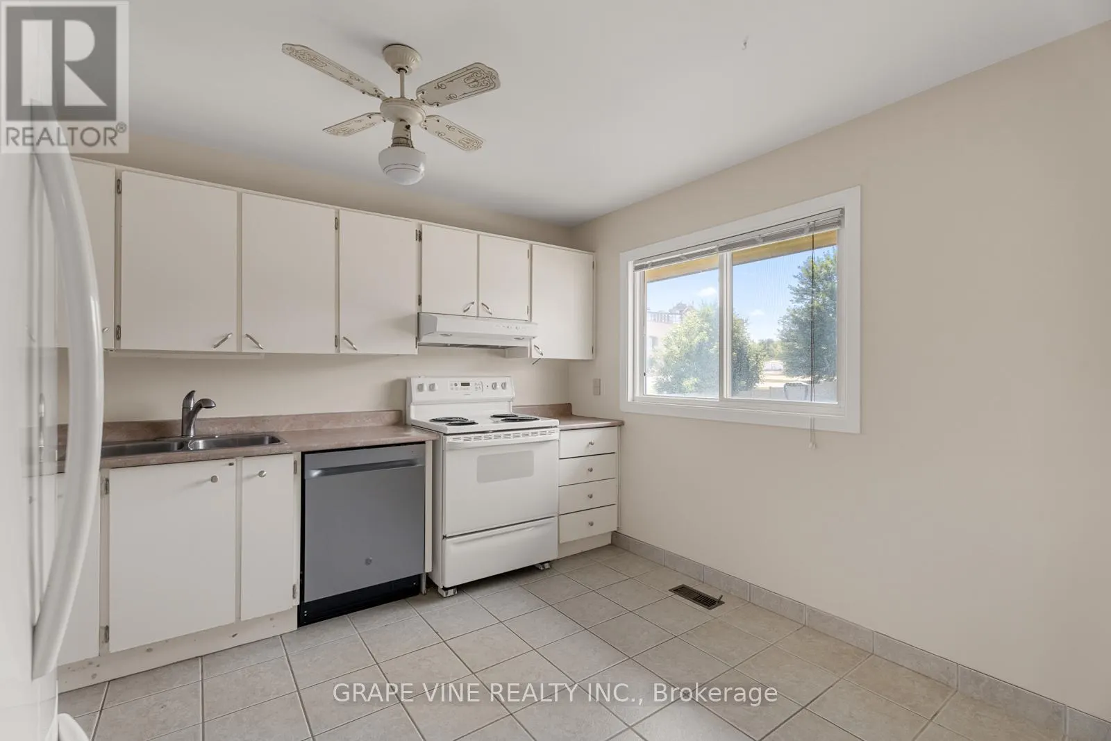 31 - 2671 PIMLICO CRESCENT