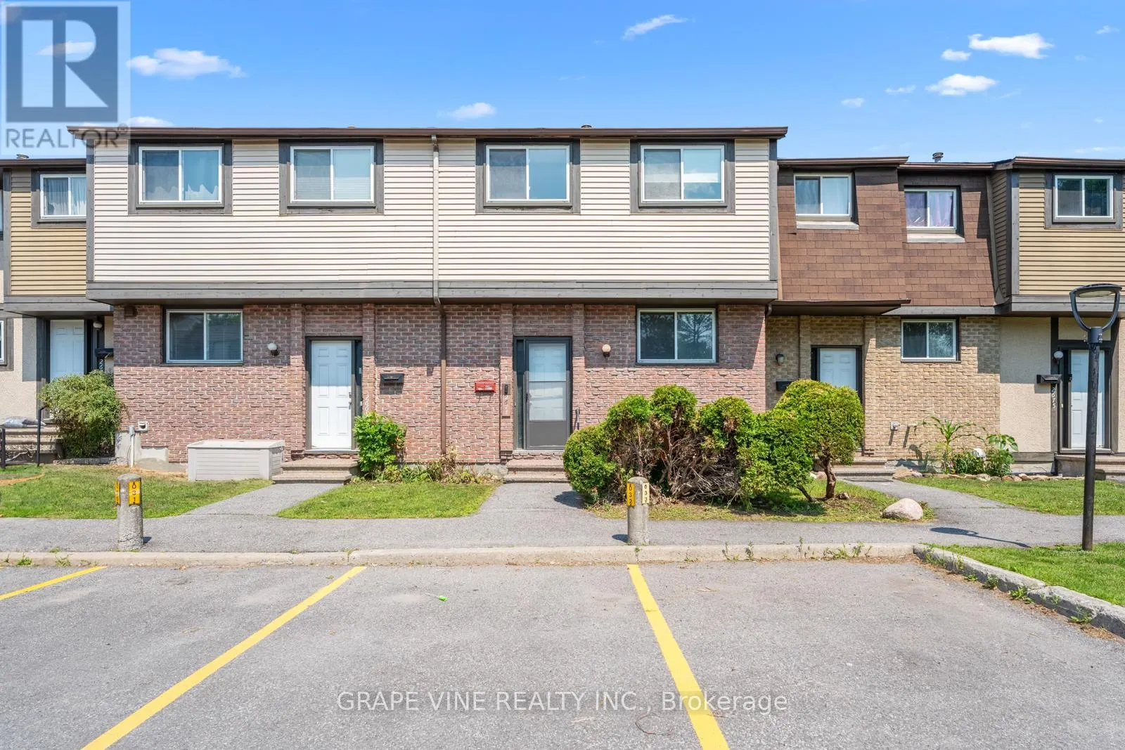 31 - 2671 PIMLICO CRESCENT