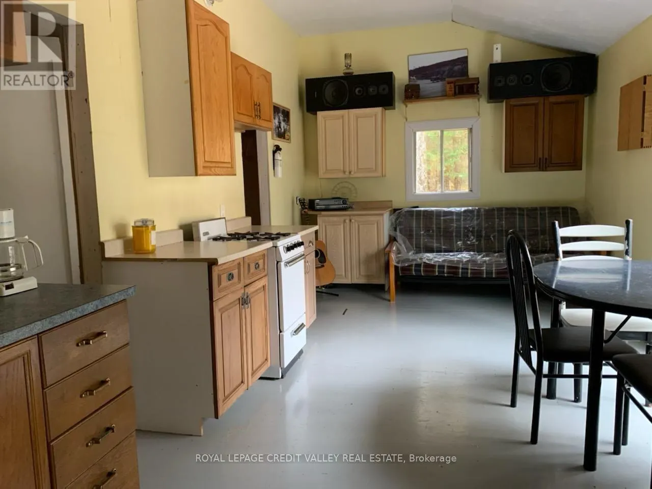 246 HICKEY TRAIL