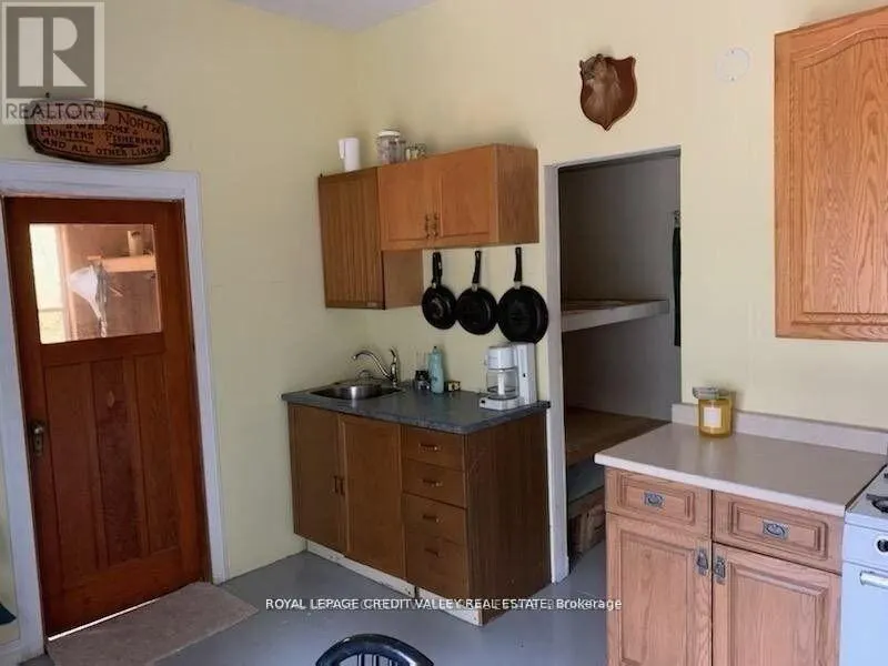 246 HICKEY TRAIL