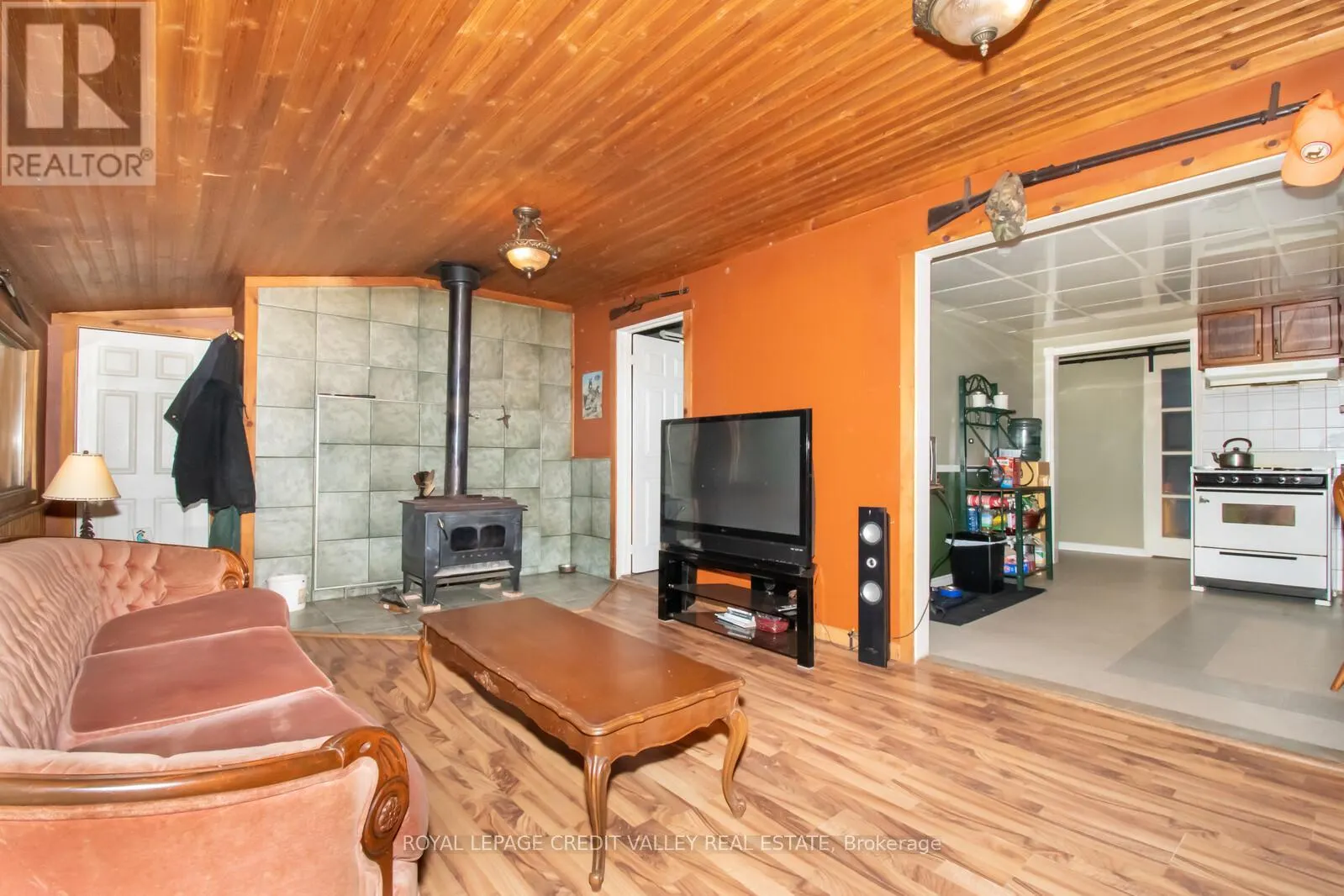 246 HICKEY TRAIL