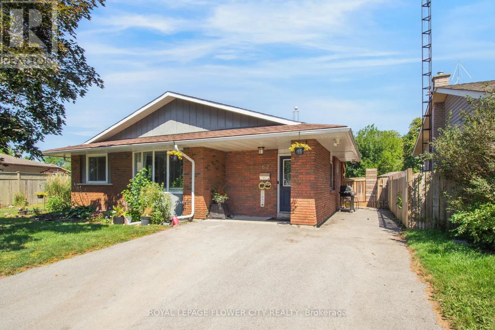 62 CHAMPLAIN AVENUE