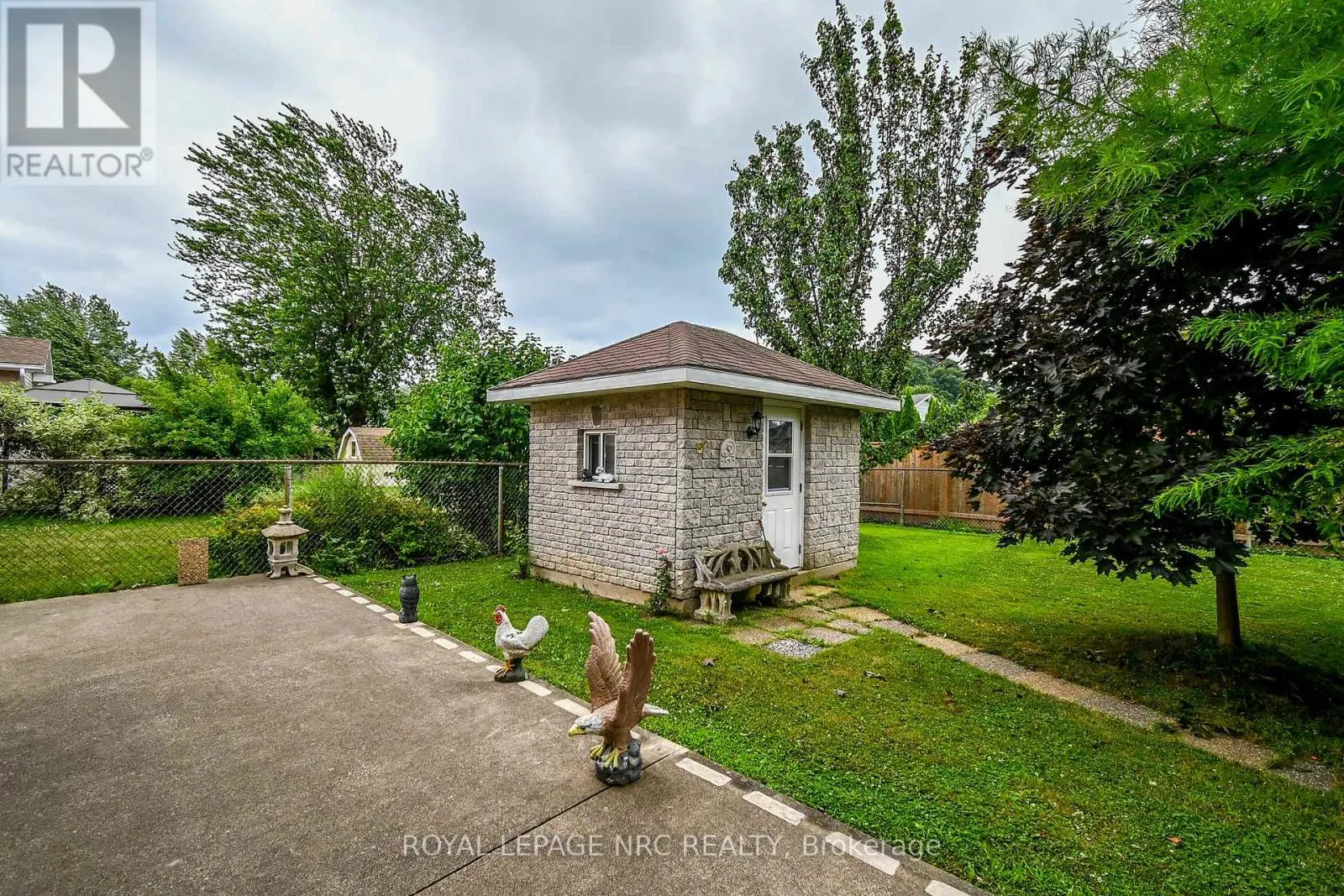 32 GASPARE DRIVE