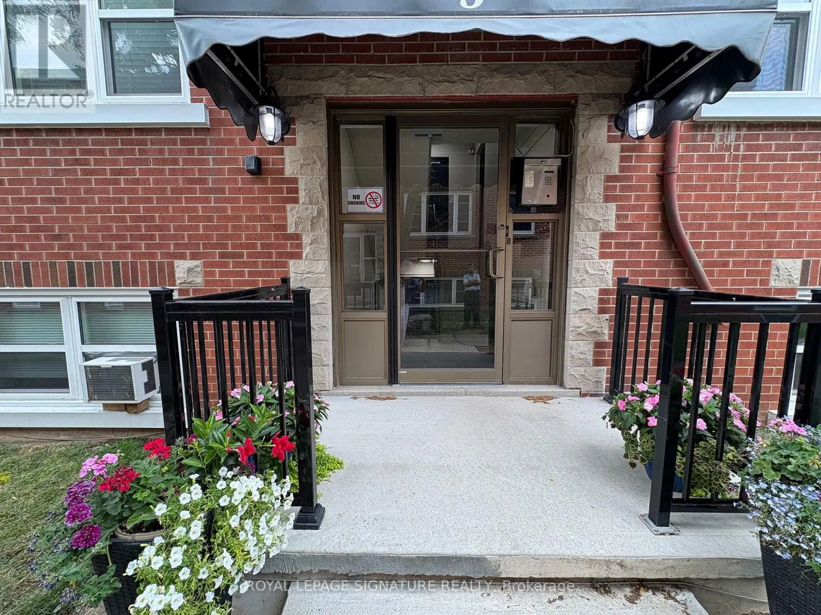 1 - 5 APPLEWOOD AVENUE