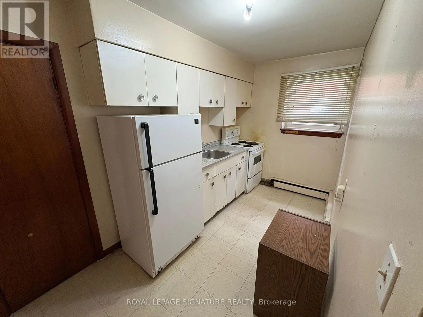 1 - 5 APPLEWOOD AVENUE