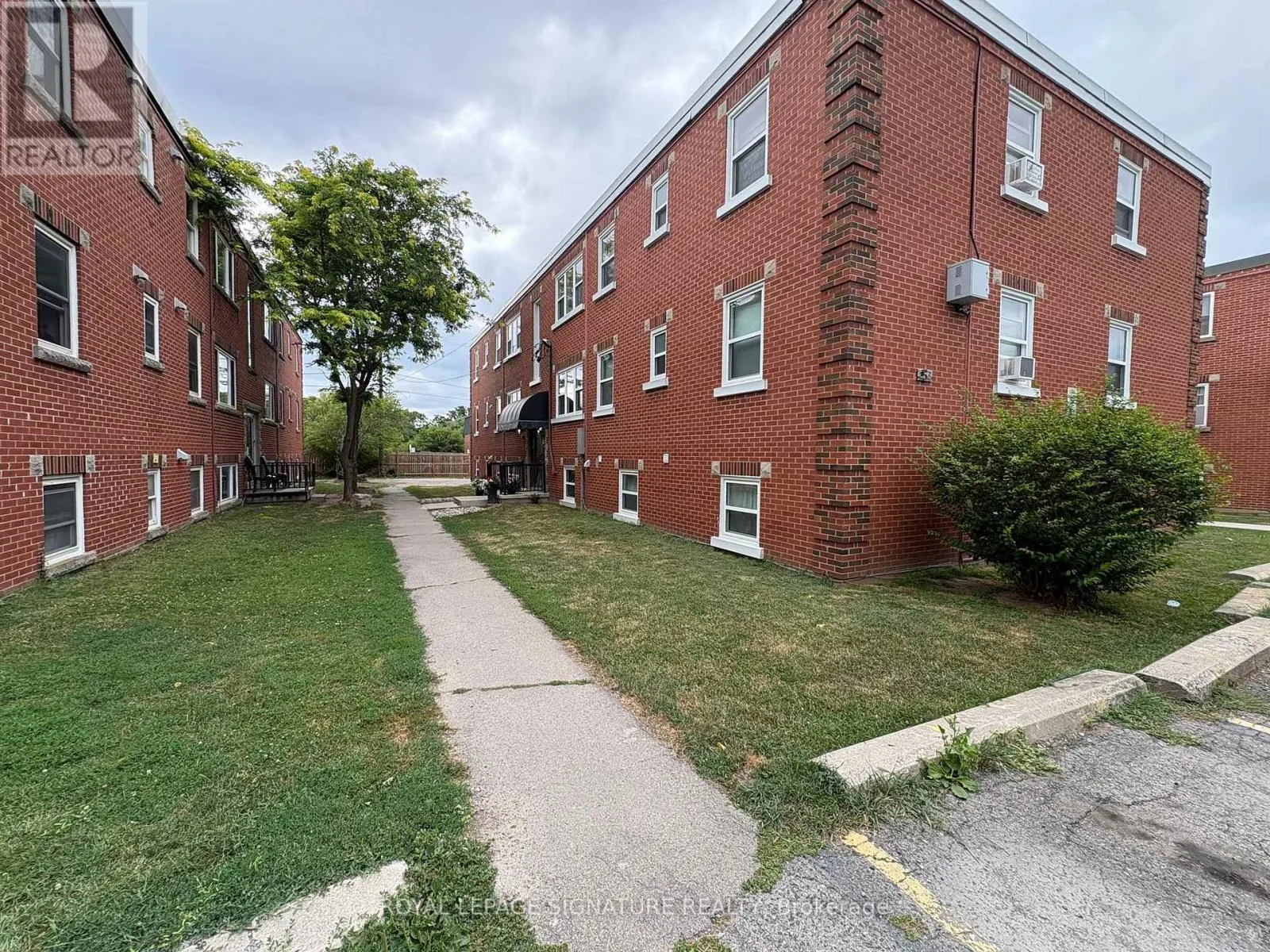 1 - 5 APPLEWOOD AVENUE