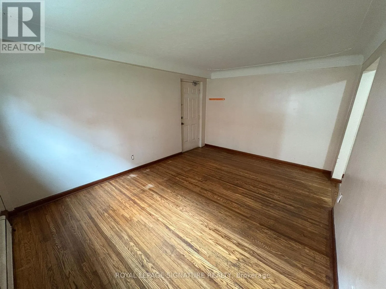1 - 5 APPLEWOOD AVENUE