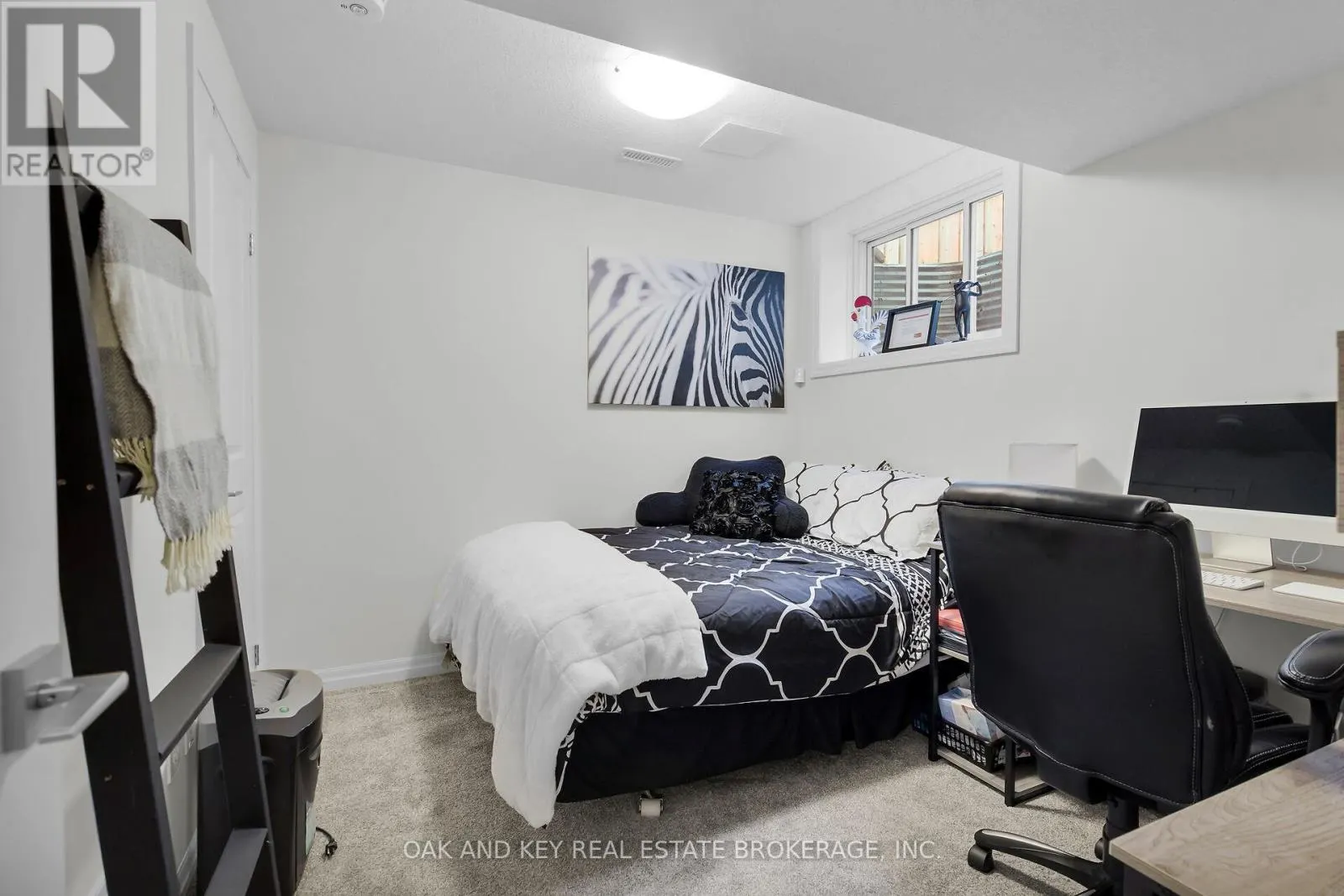 11 CHARTER CREEK COURT
