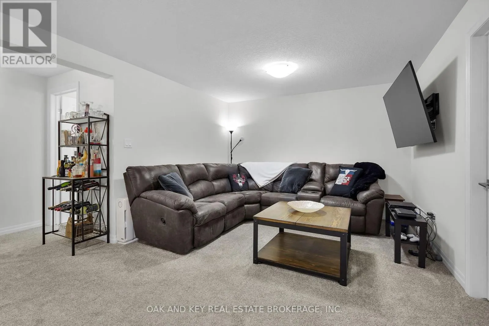 11 CHARTER CREEK COURT