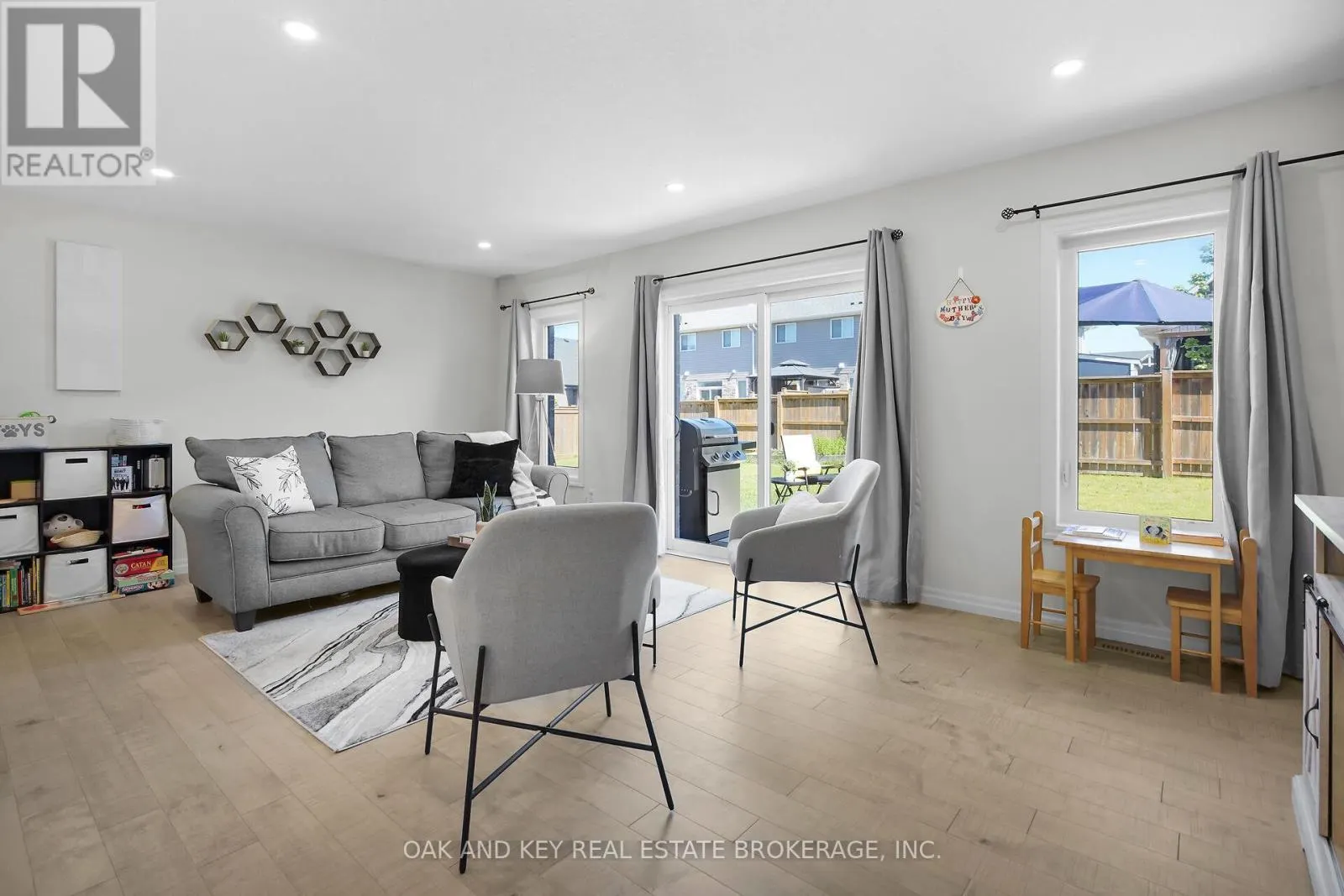 11 CHARTER CREEK COURT