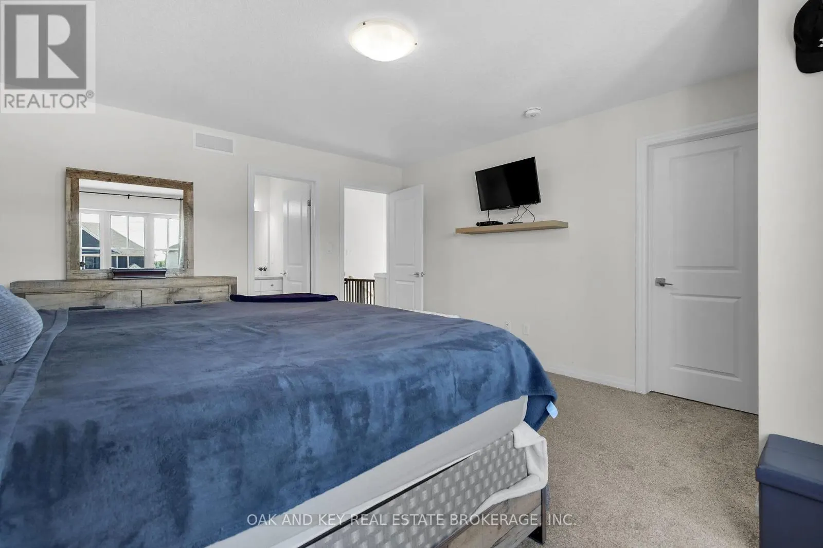 11 CHARTER CREEK COURT