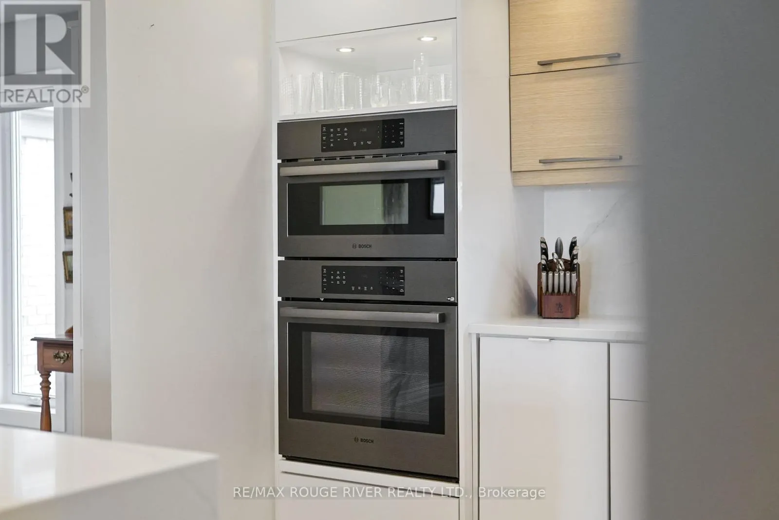 406 - 107 MARISA LANE, #406