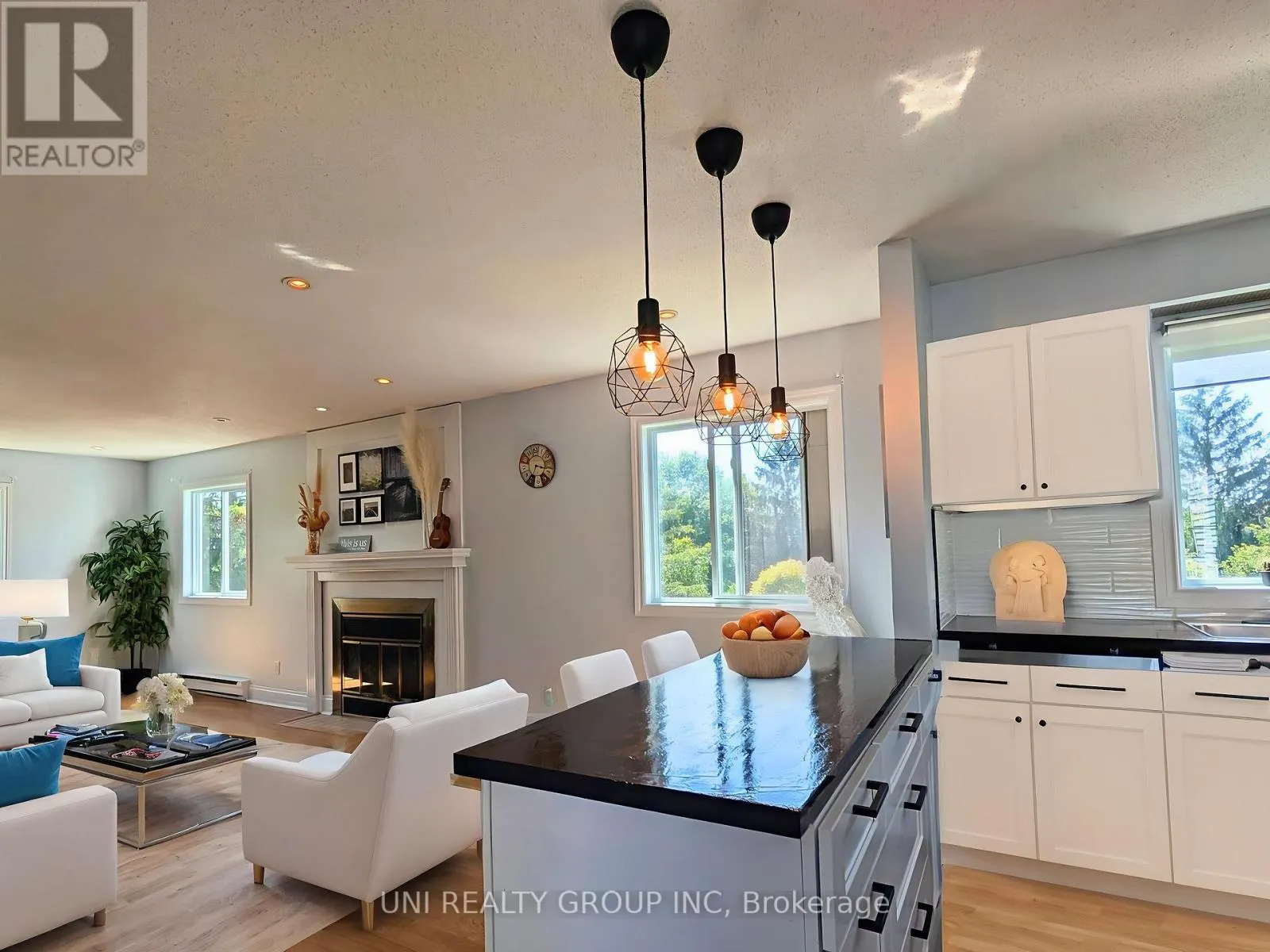 120 CASTLEGREEN PRIVATE