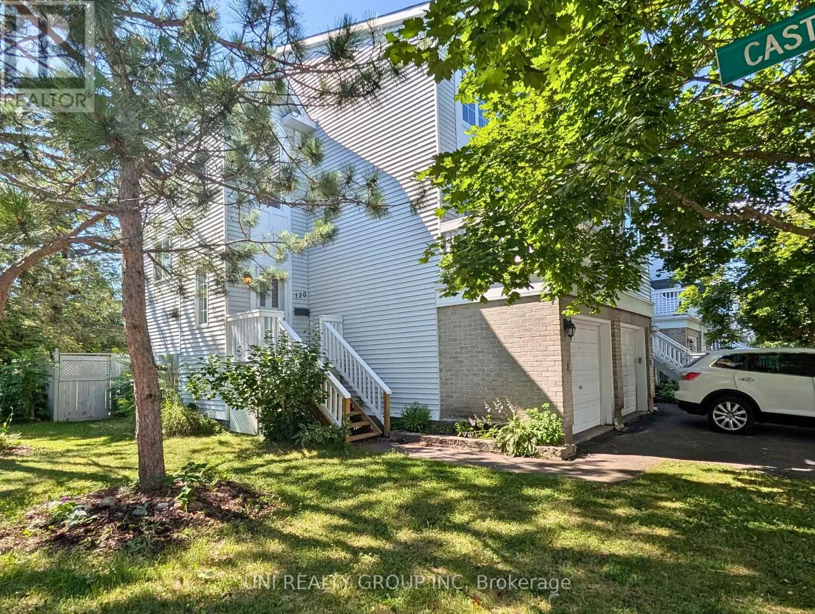 120 CASTLEGREEN PRIVATE