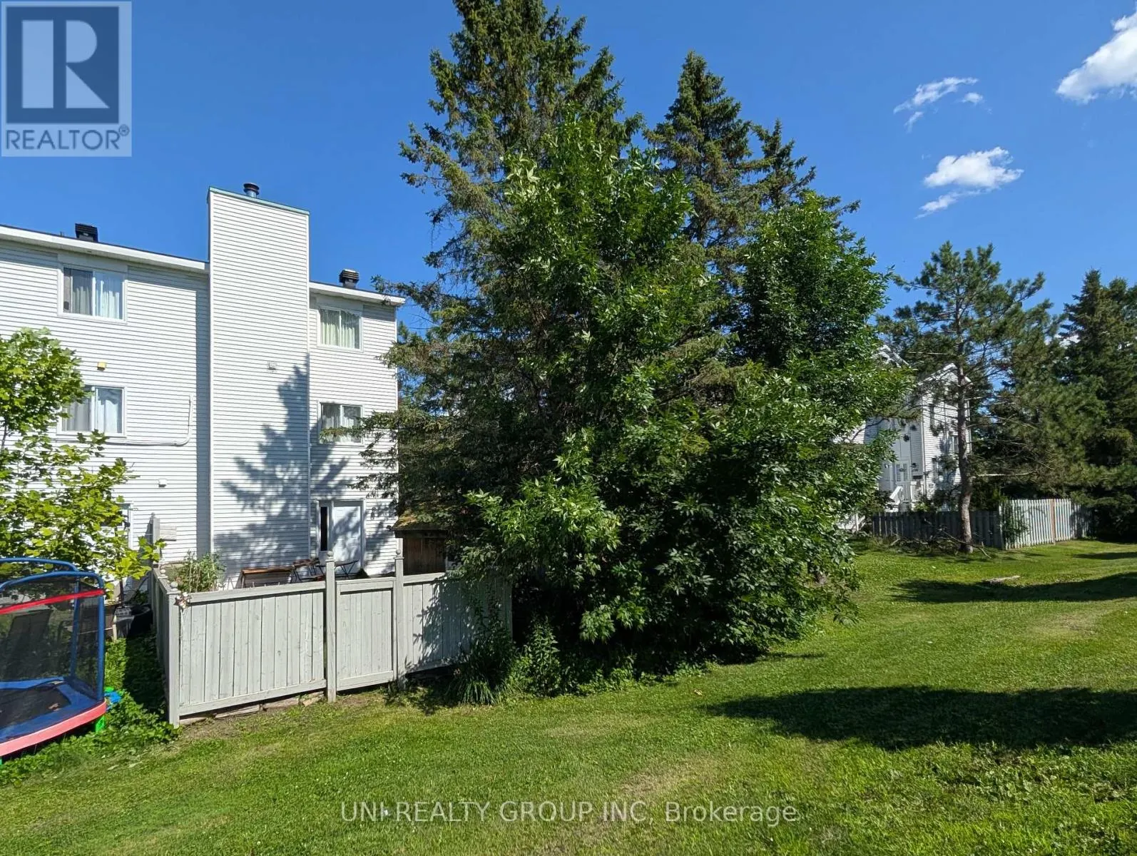 120 CASTLEGREEN PRIVATE