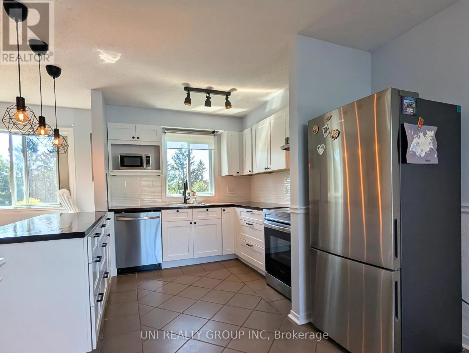 120 CASTLEGREEN PRIVATE