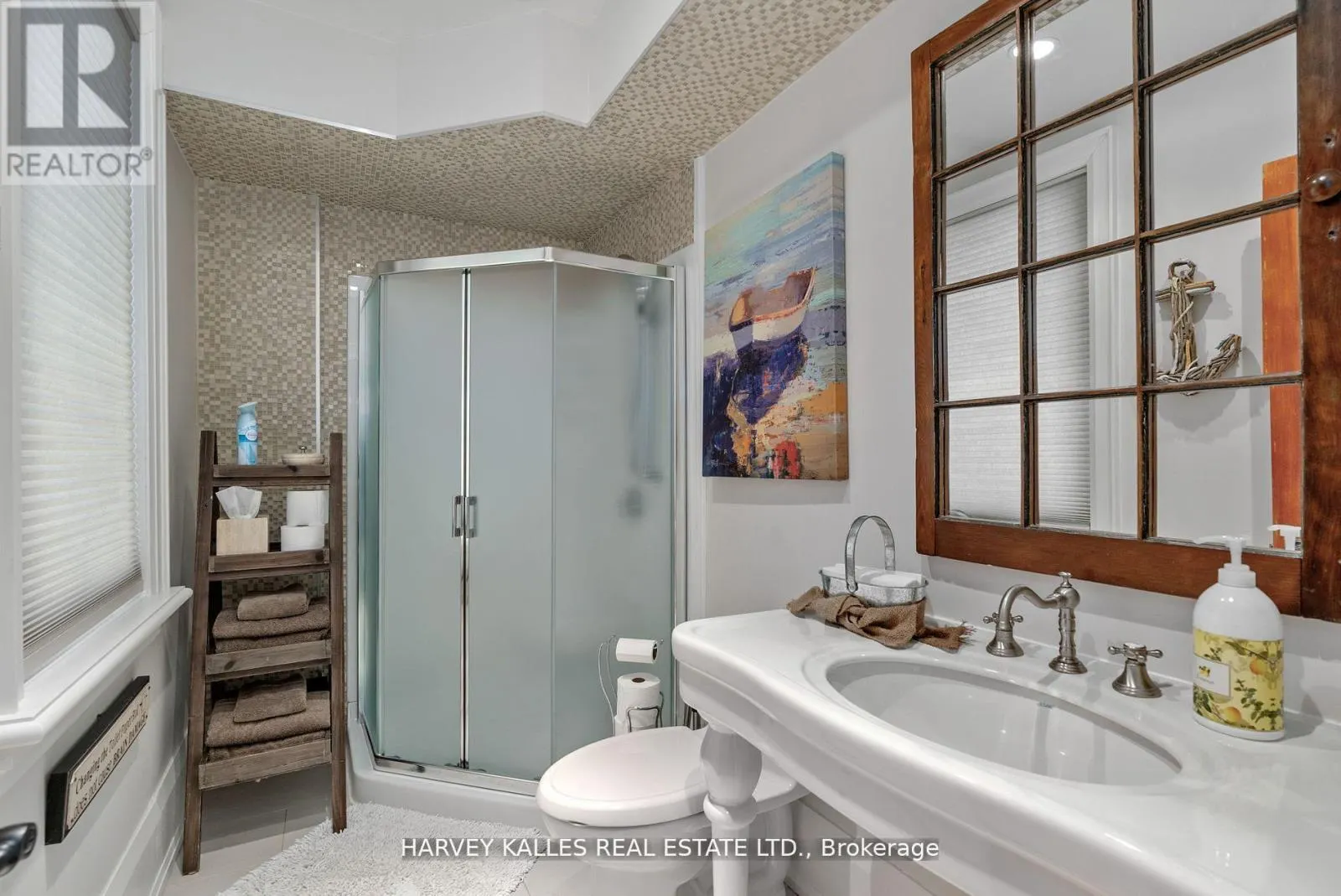 UNIT 2 - 2045 MUSKOKA RD 118W