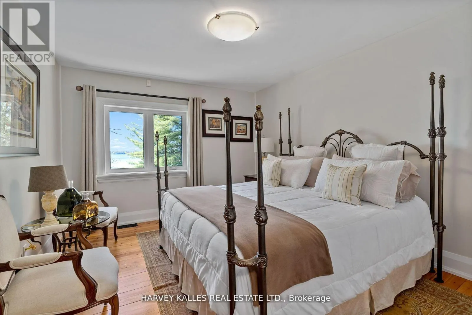 UNIT 2 - 2045 MUSKOKA RD 118W