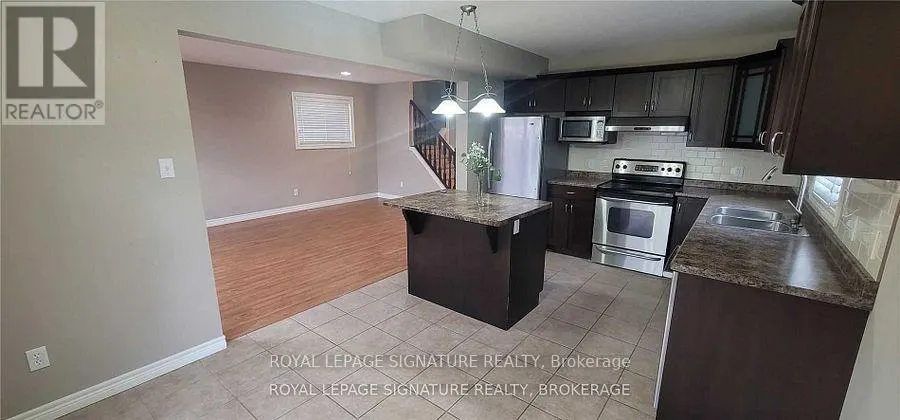 6 FENWICK COURT