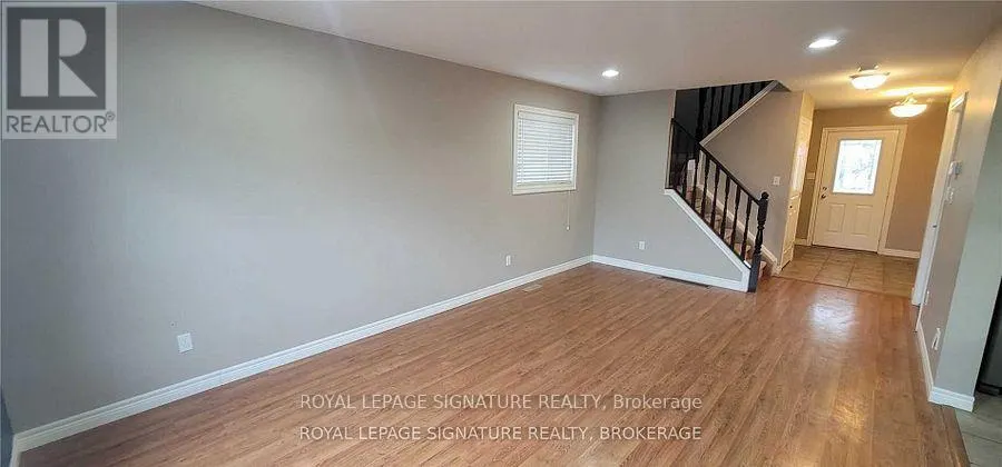 6 FENWICK COURT