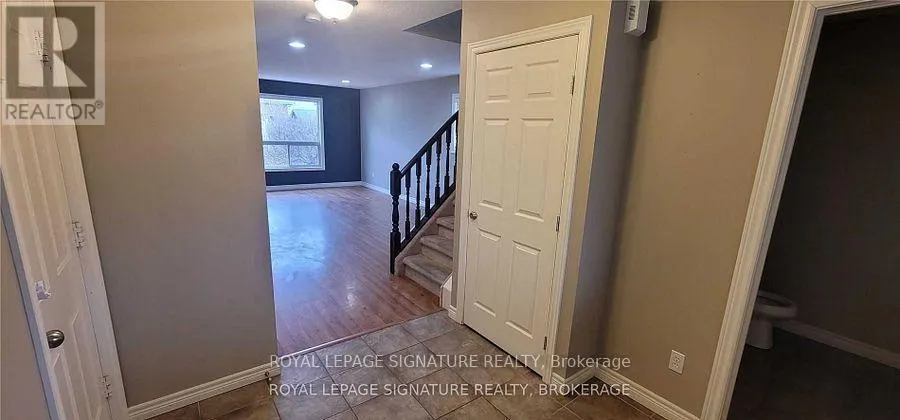 6 FENWICK COURT