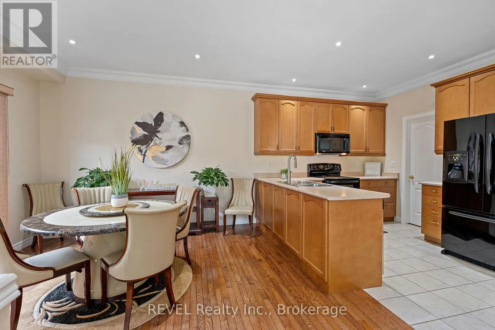 42 VINIFERA DRIVE