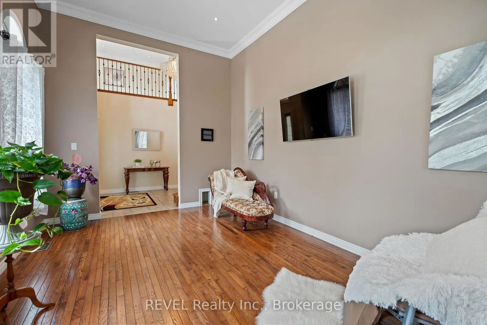 42 VINIFERA DRIVE