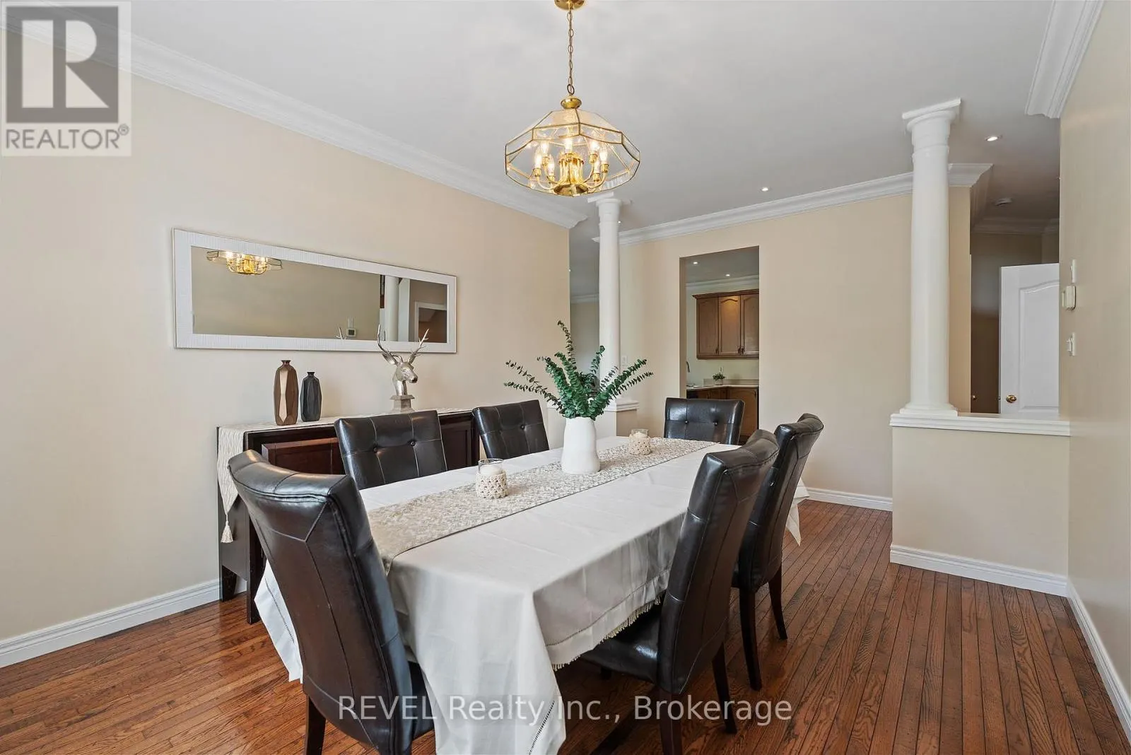 42 VINIFERA DRIVE